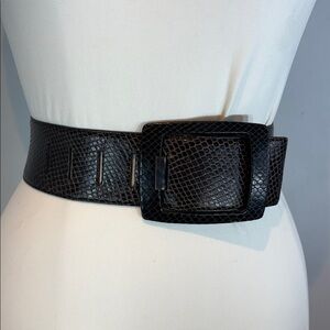 Cue Genuine Leather Textured Wide Belt dark brown Size S Waist Cinch Buckle
